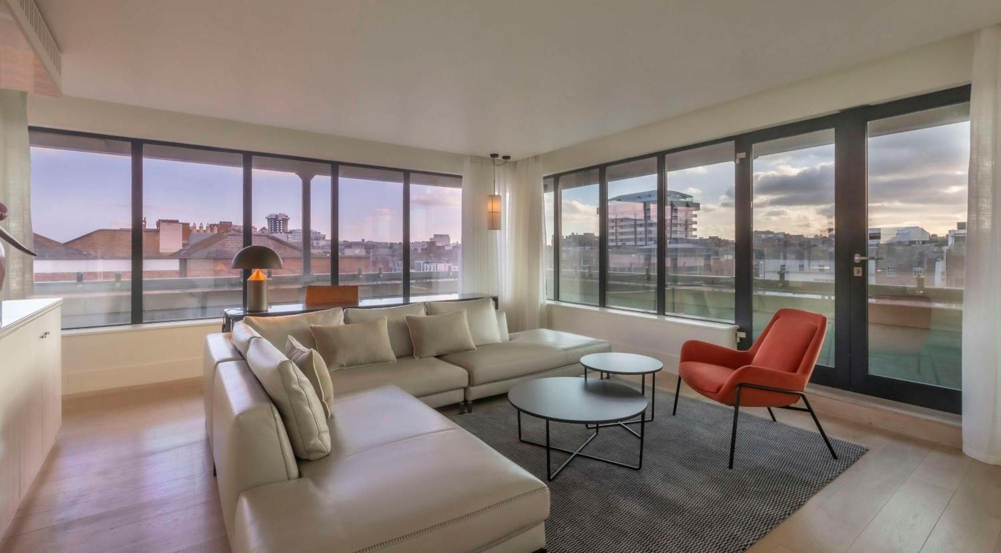 The Morrison Dublin, Curio Collection By Hilton Hotell Eksteriør bilde A living room at The Standard East Village