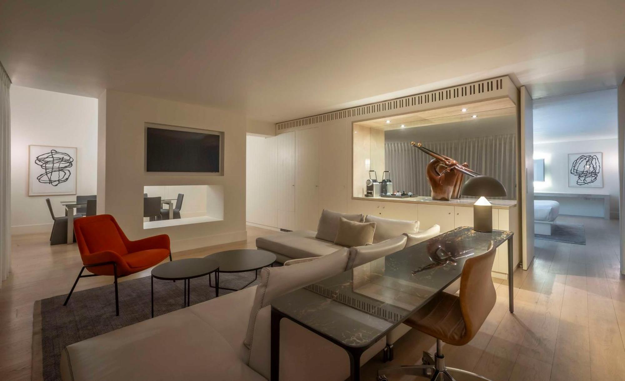 The Morrison Dublin, Curio Collection By Hilton Hotell Eksteriør bilde A suite at the hotel