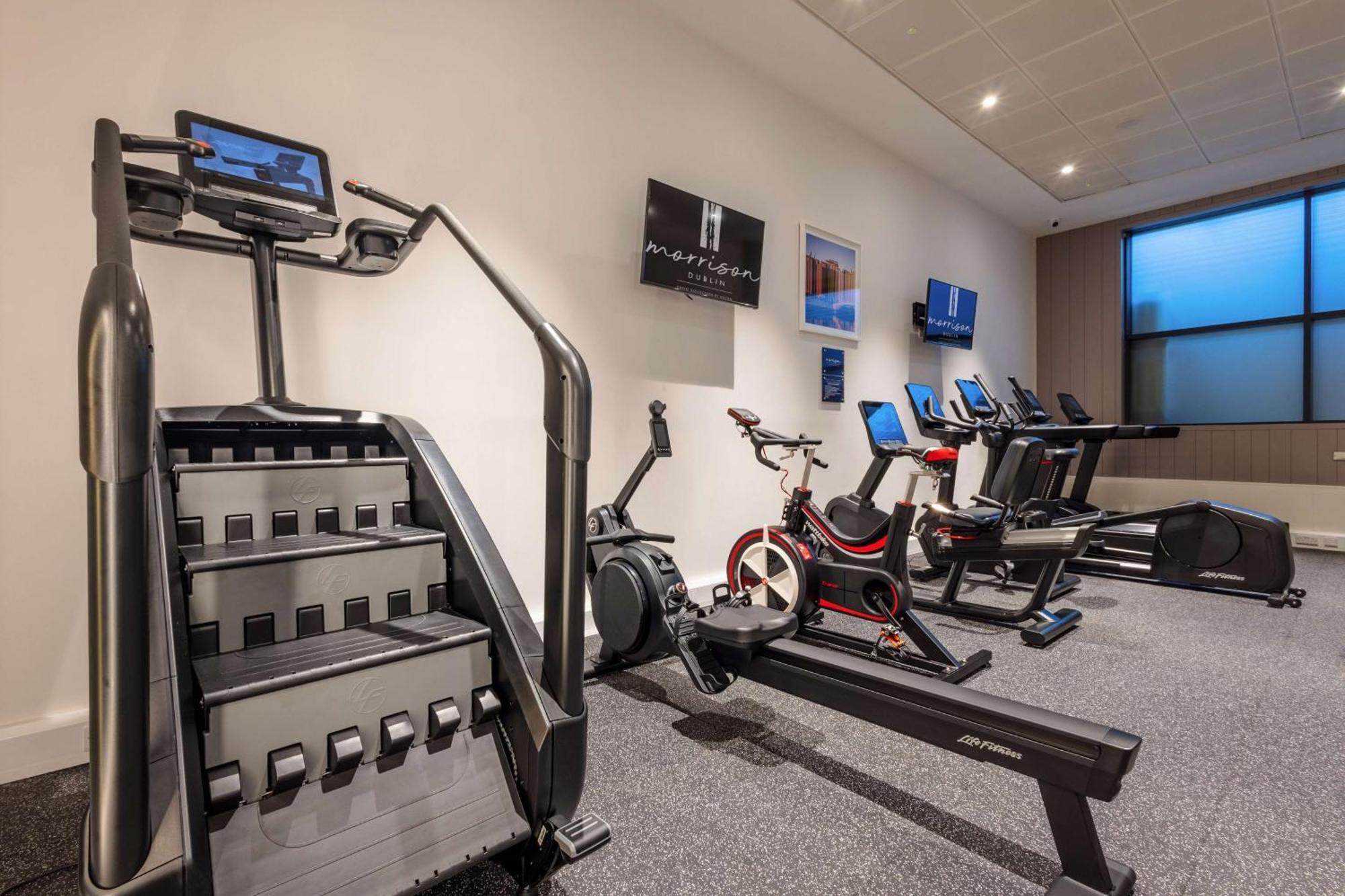 The Morrison Dublin, Curio Collection By Hilton Hotell Eksteriør bilde The gym at the hotel
